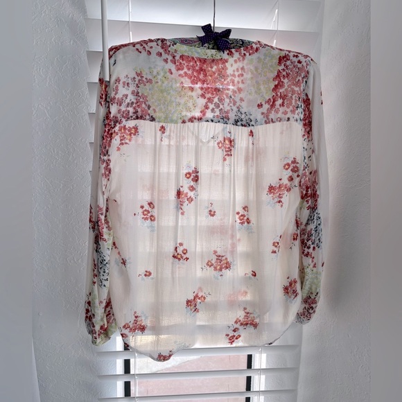 🌿💕 Lucky Brand White Long Sleeve Blouse - Picture 3 of 3